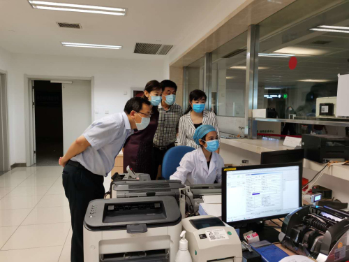 省卫健委对泰州二院健康扶贫情况进行现场检查 (2).jpg